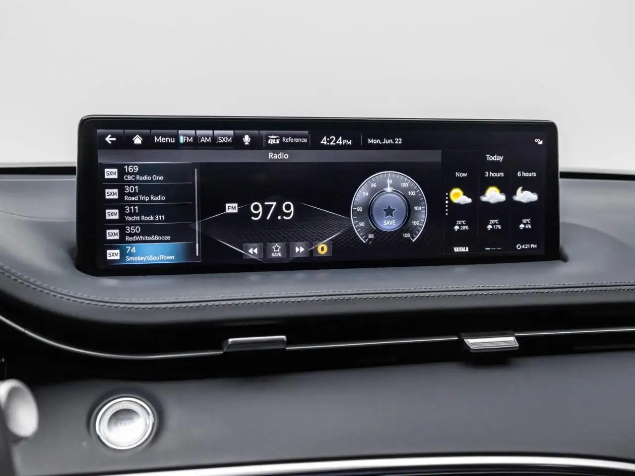 Genesis GV70 - Image 24