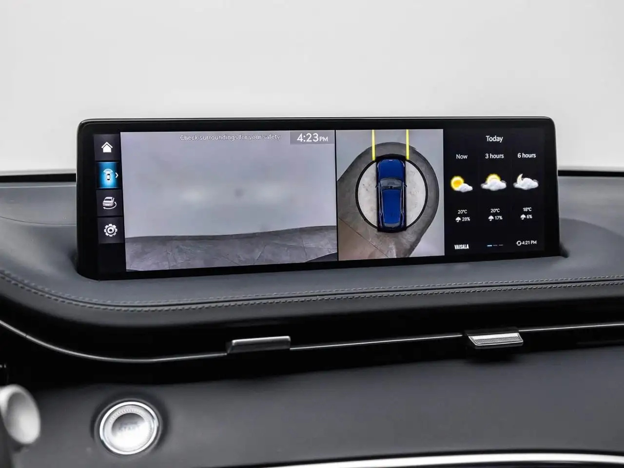 Genesis GV70 - Image 13