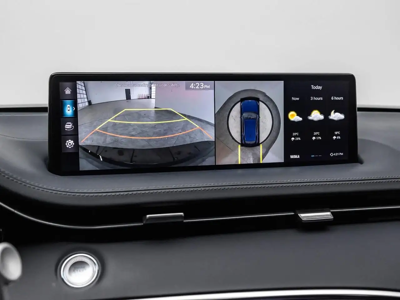 Genesis GV70 - Image 12
