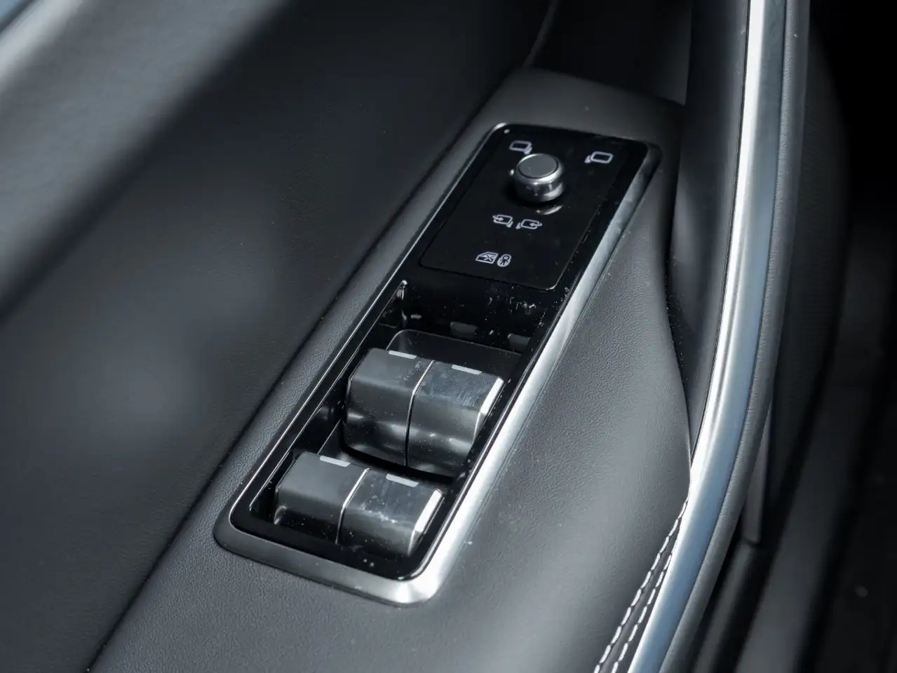 Jaguar F-Pace - Image 15