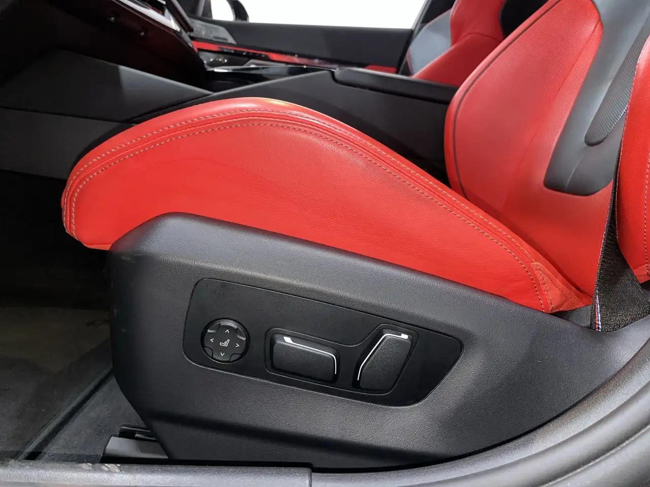 BMW M5 - Image 20