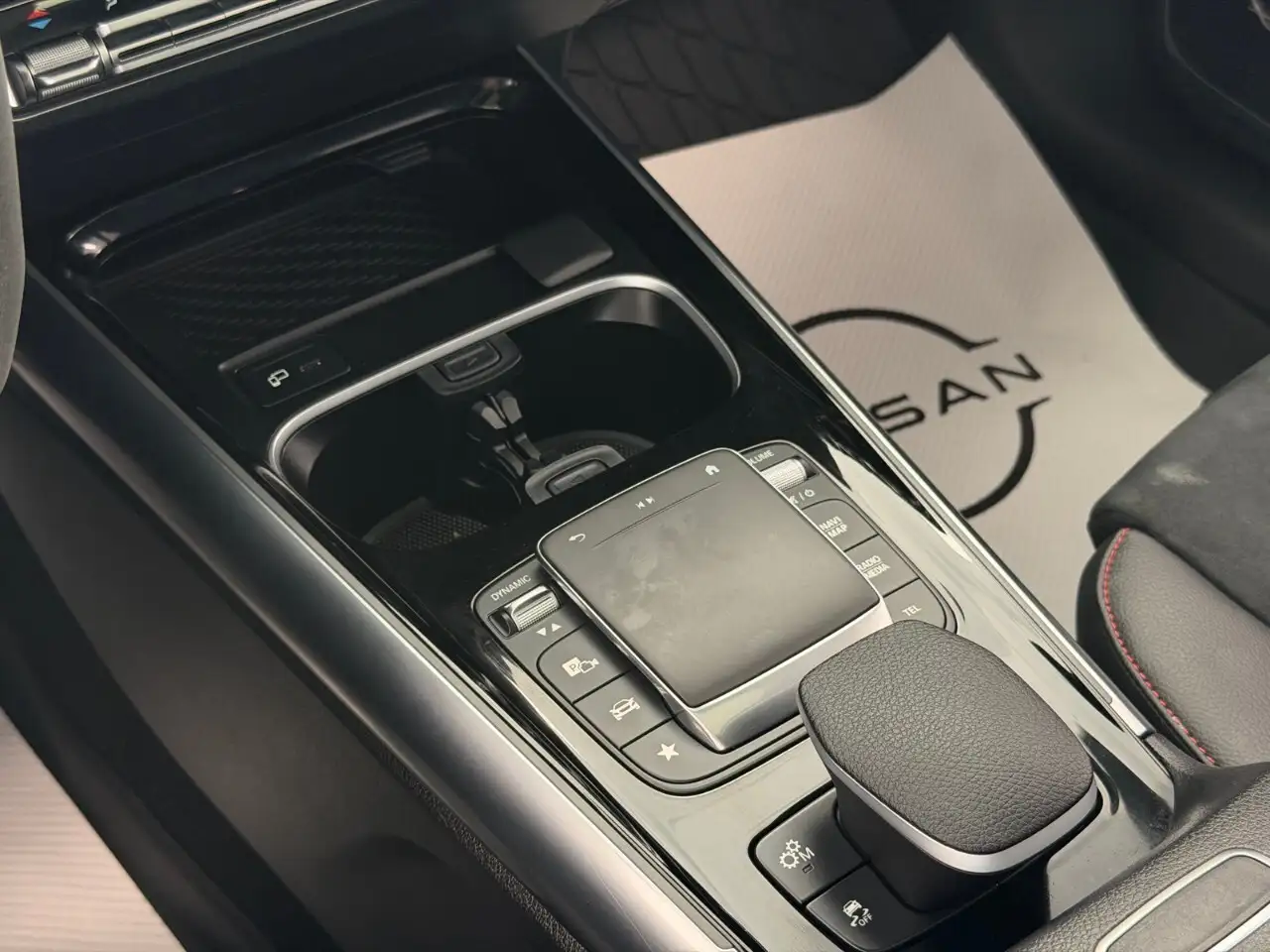 Mercedes-Benz GLA - Image 18