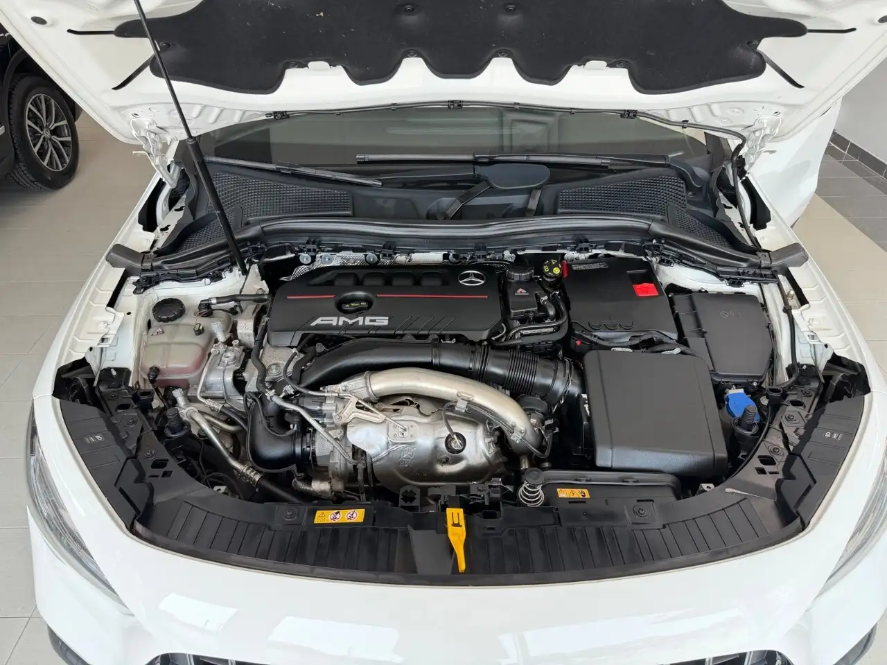 Mercedes-Benz GLA - Image 11