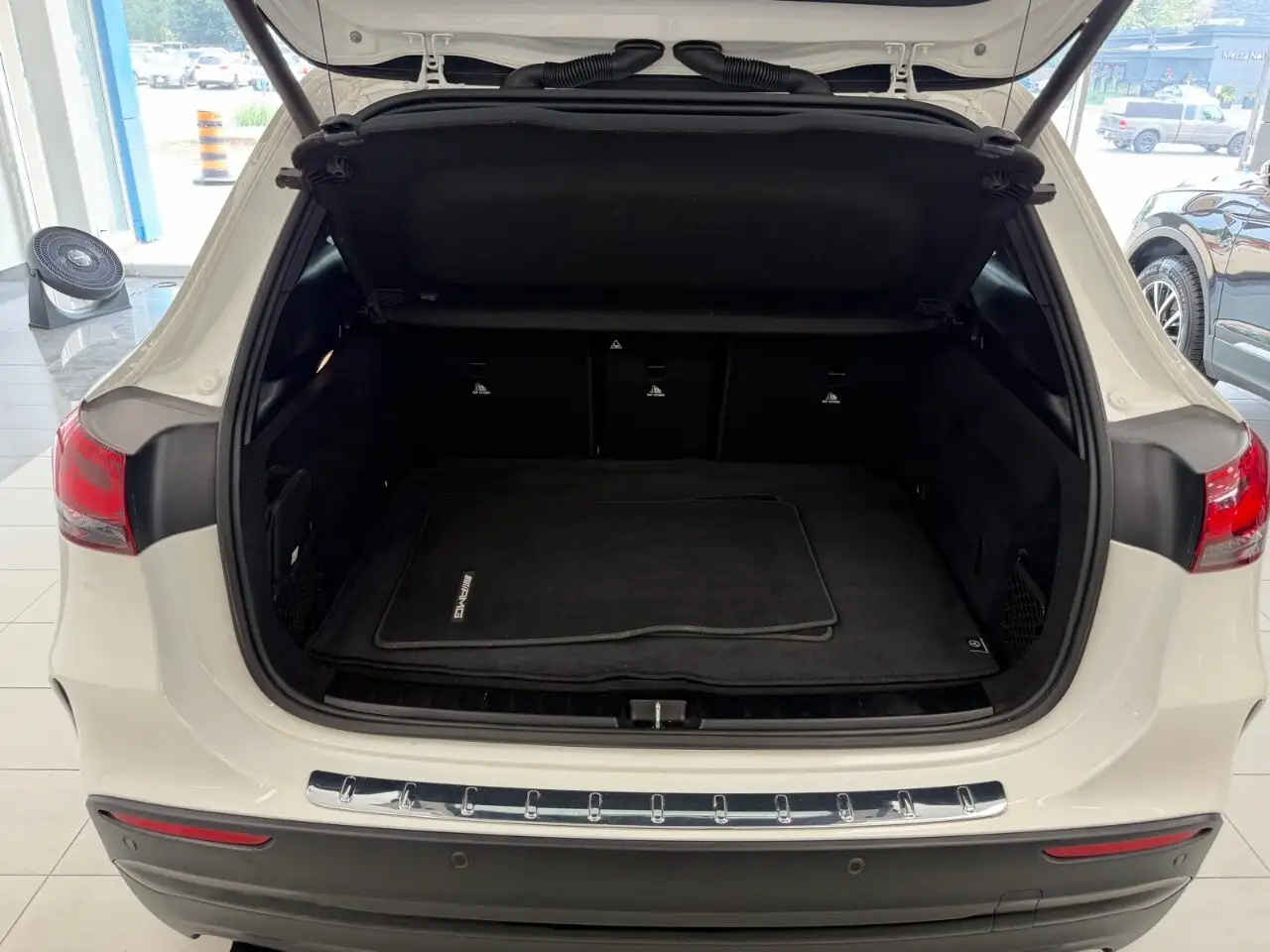 Mercedes-Benz GLA - Image 12