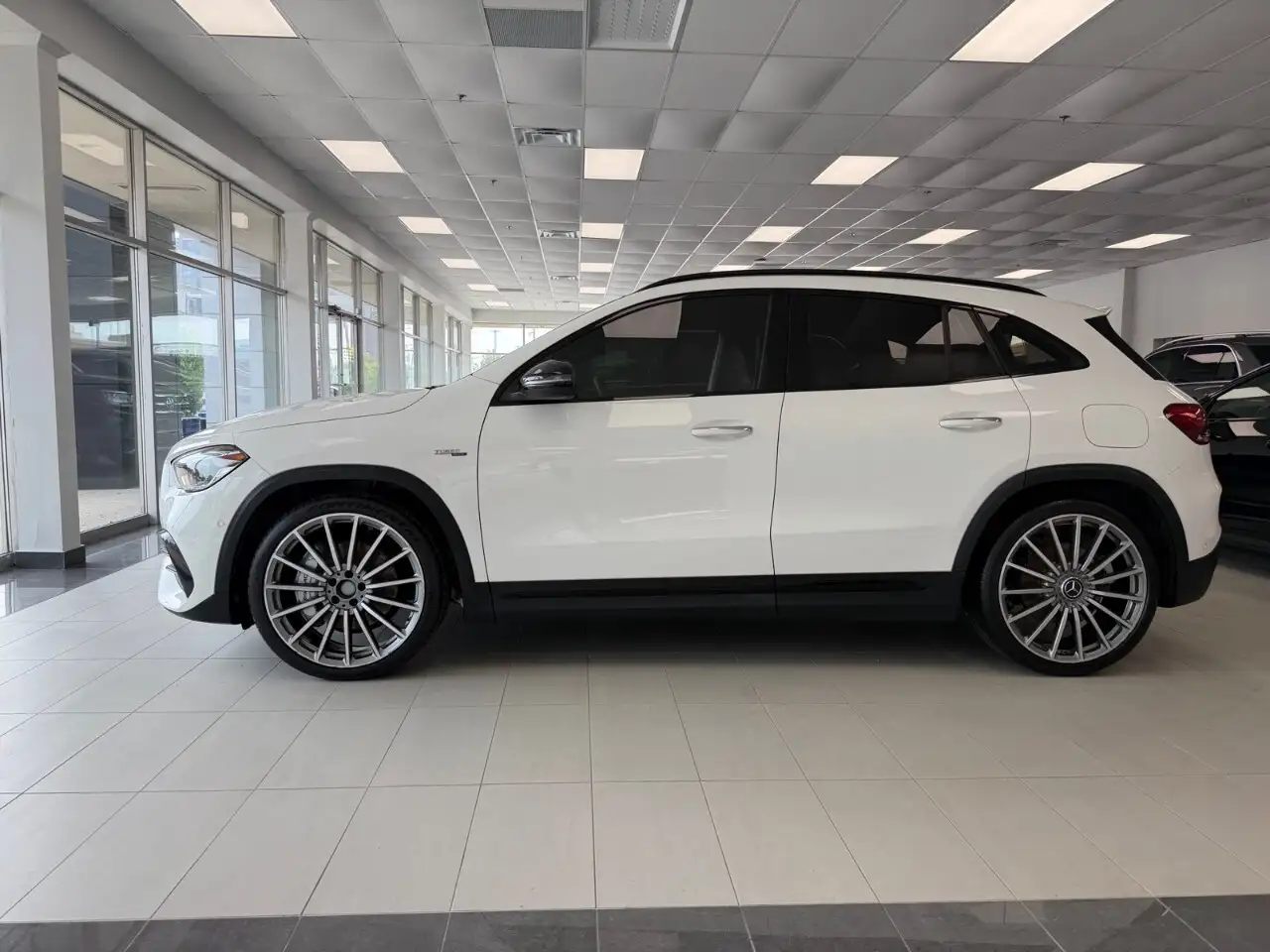 Mercedes-Benz GLA - Image 6