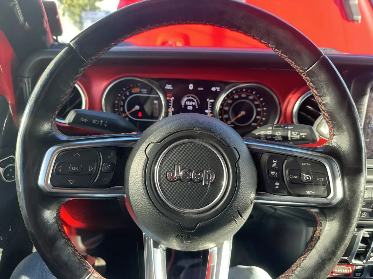 Jeep Wrangler - Image 12