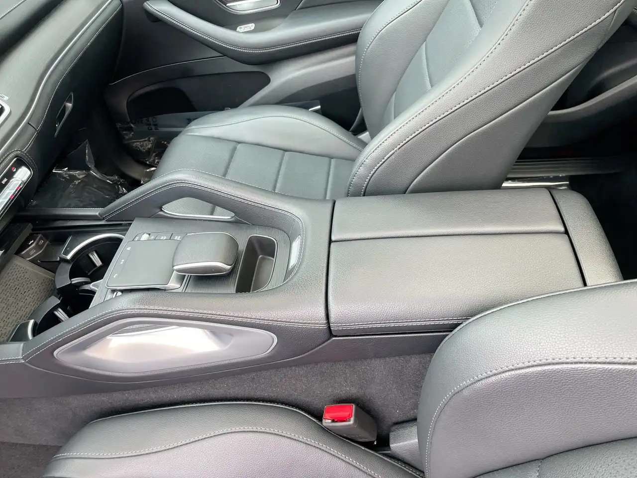 Mercedes-Benz GLE - Image 29