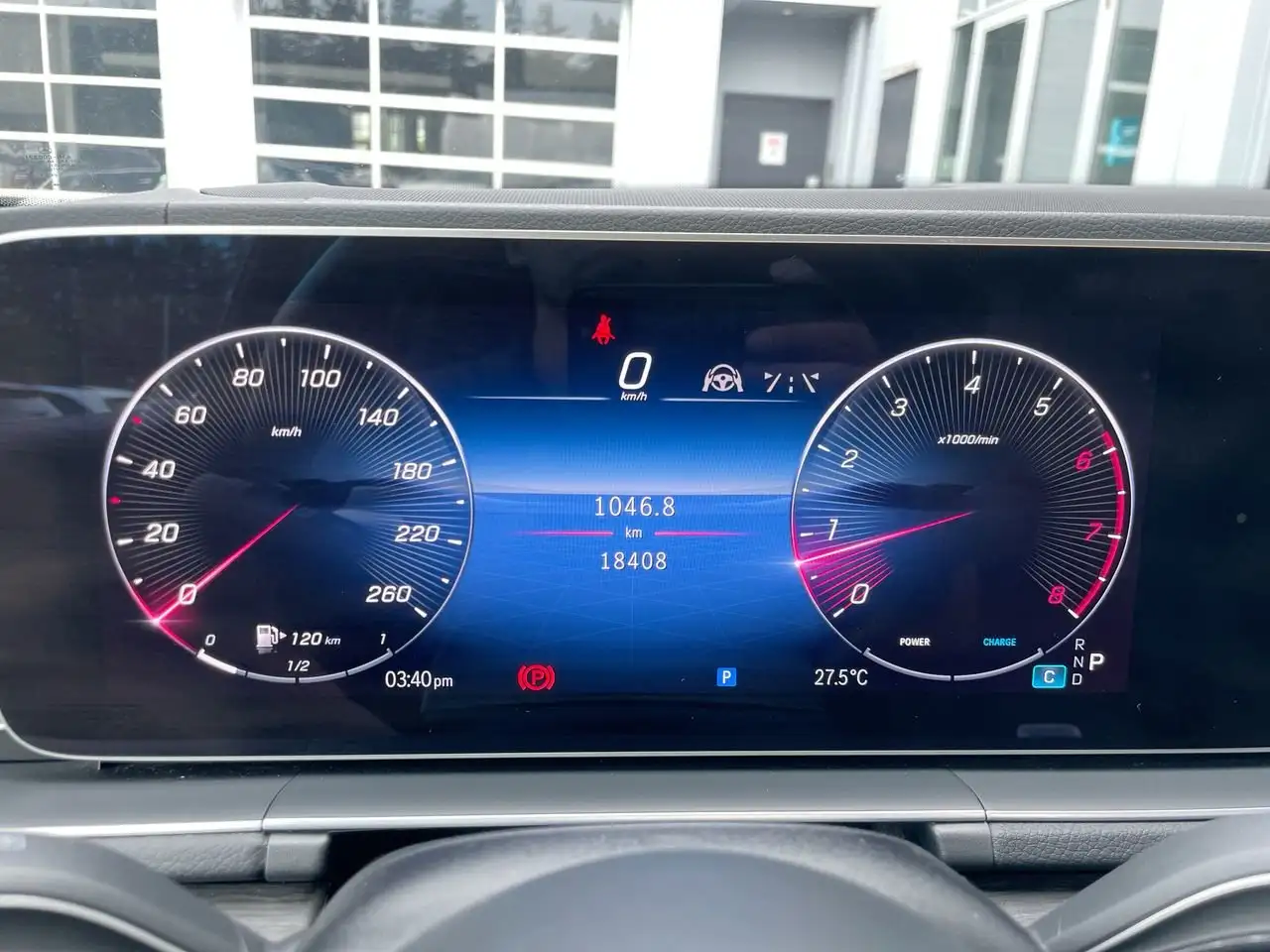 Mercedes-Benz GLE - Image 23