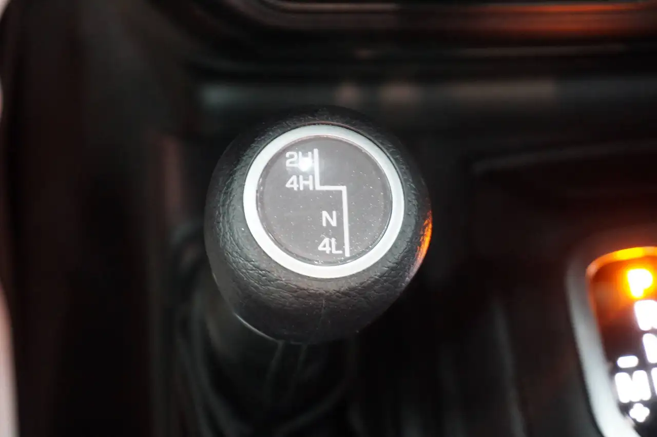 Jeep Wrangler - Image 32