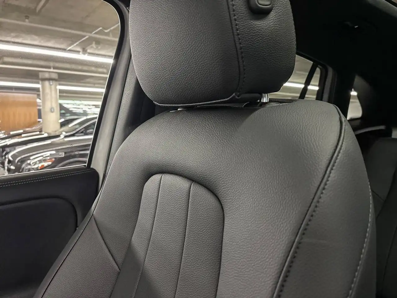 Mercedes-Benz GLA - Image 24
