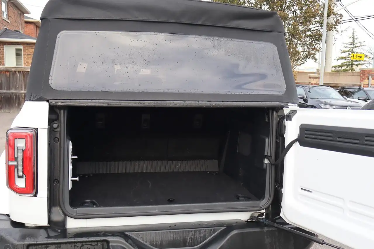 Ford Bronco - Image 7