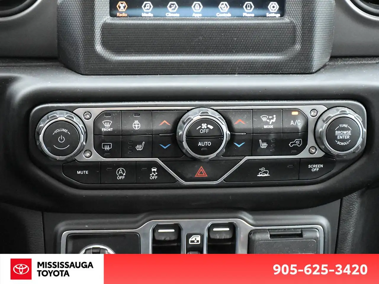 Jeep Wrangler - Image 16
