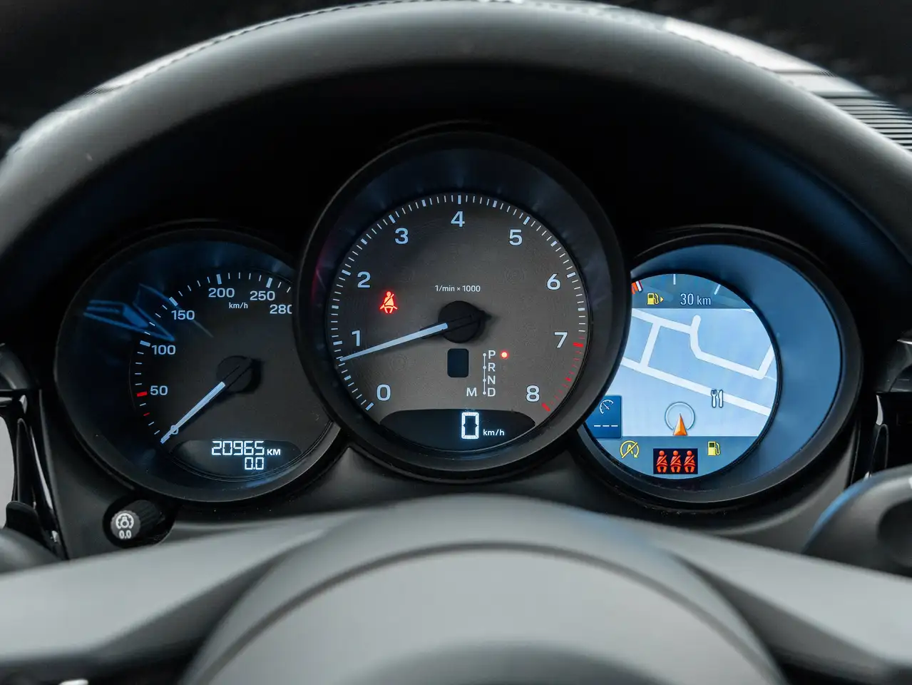 Porsche Macan - Image 16