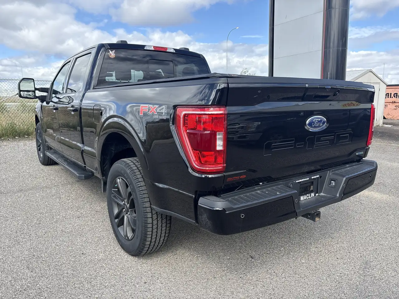 Ford F-150 - Image 9