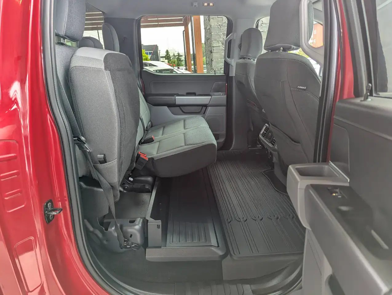 Ford F-150 - Image 12