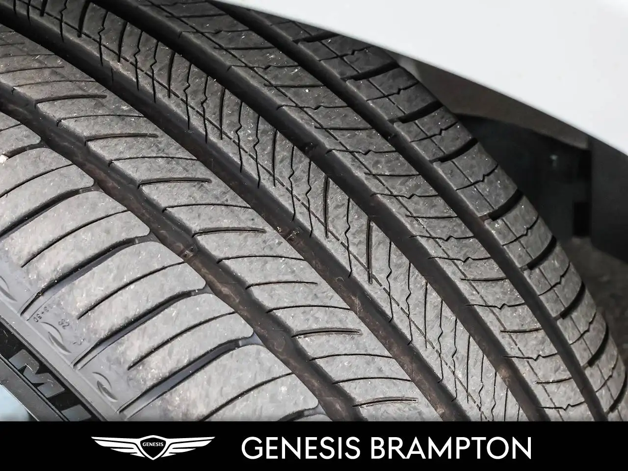 Genesis GV70 - Image 11