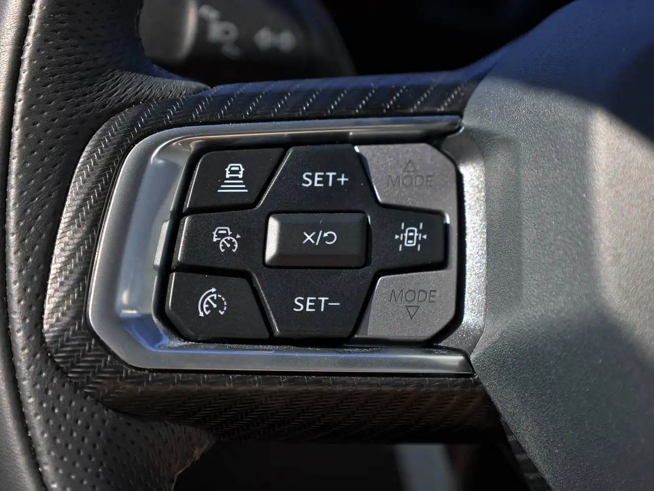Ford Mustang - Image 19
