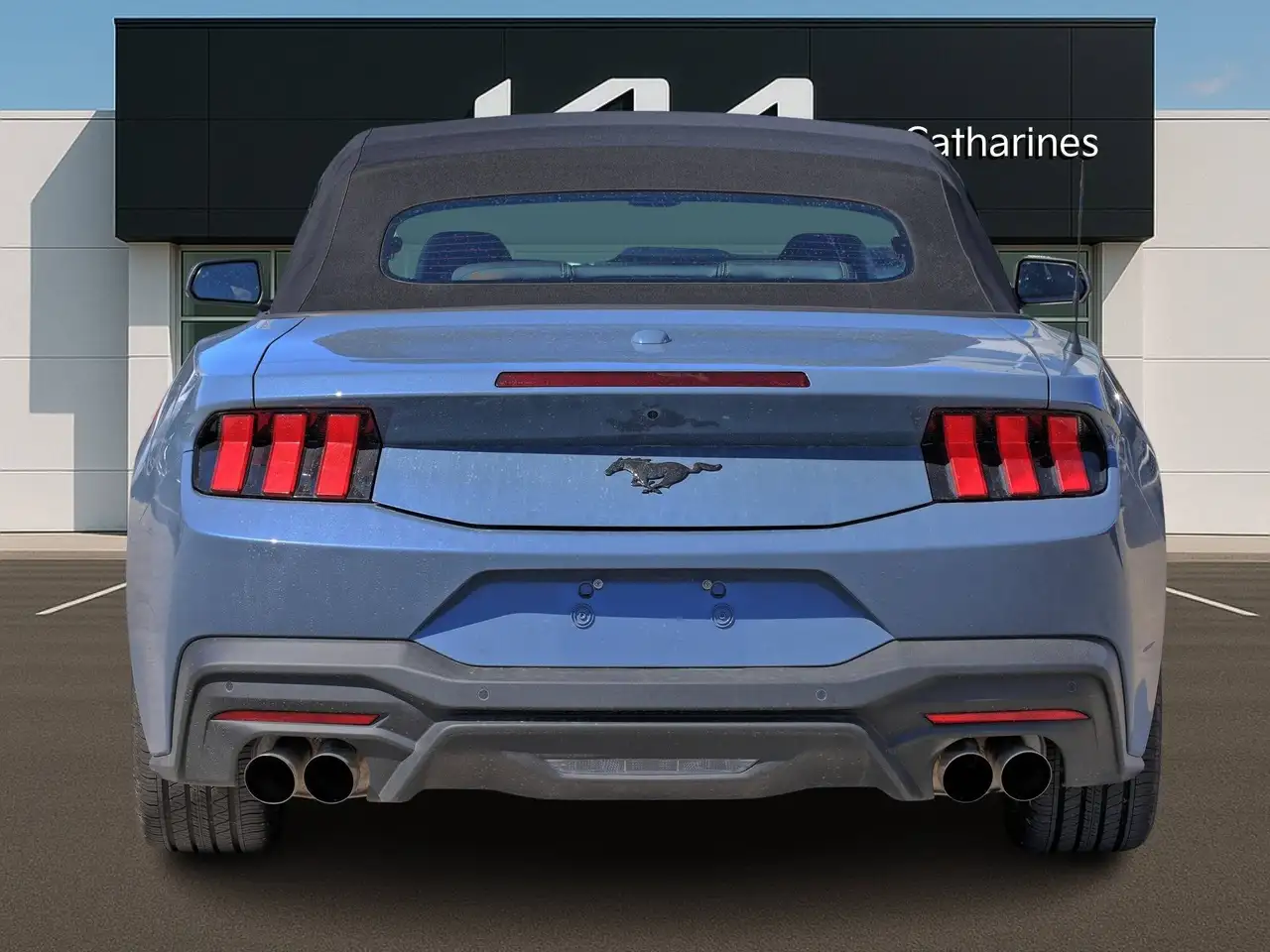 Ford Mustang - Image 3