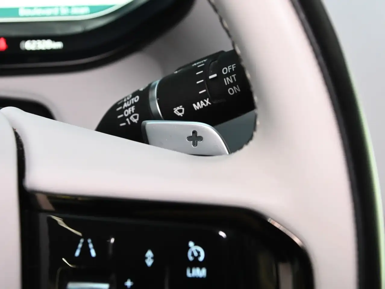 Land Rover Range Rover Sport - Image 18