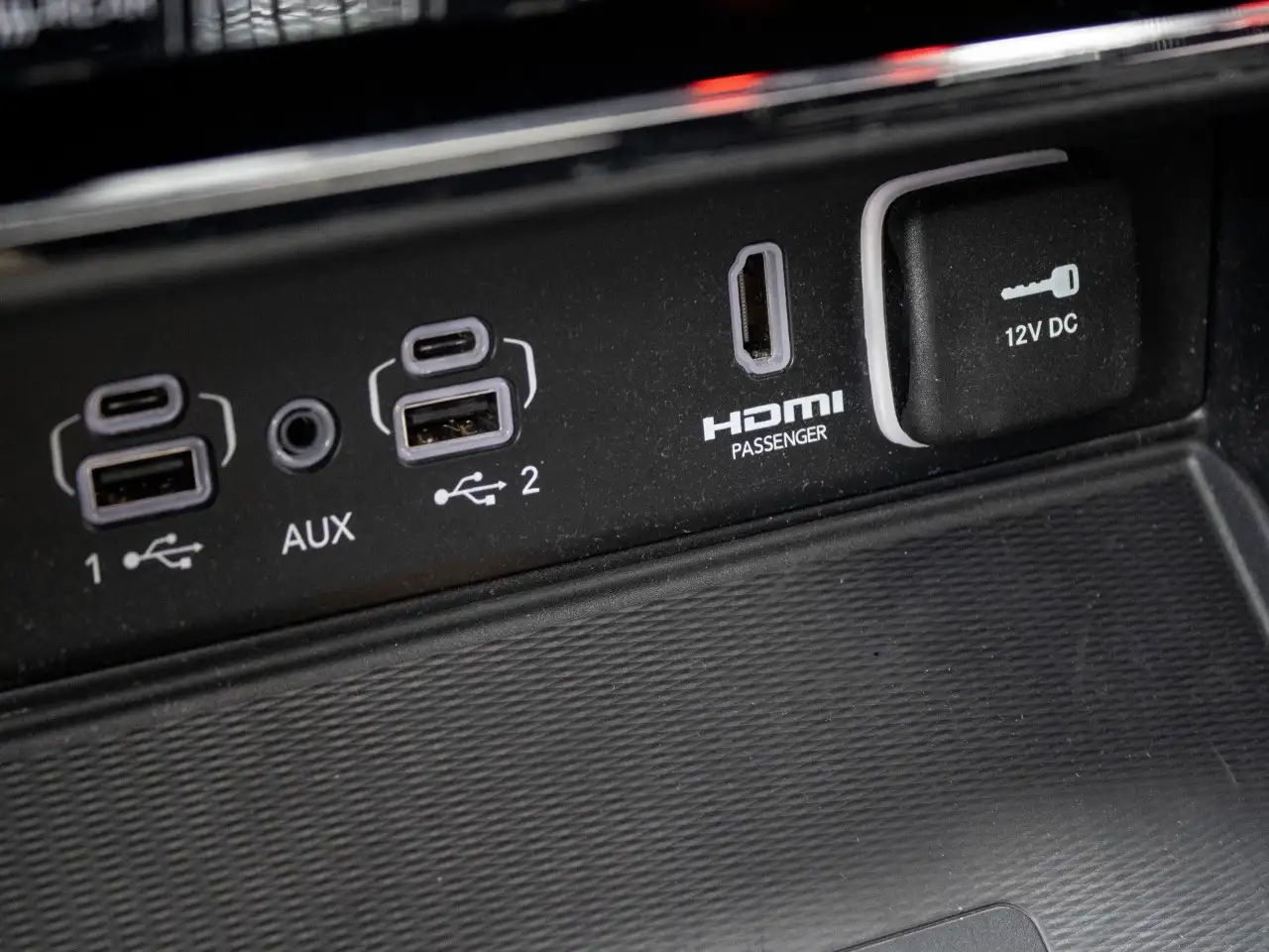 Jeep Grand Cherokee - Image 18