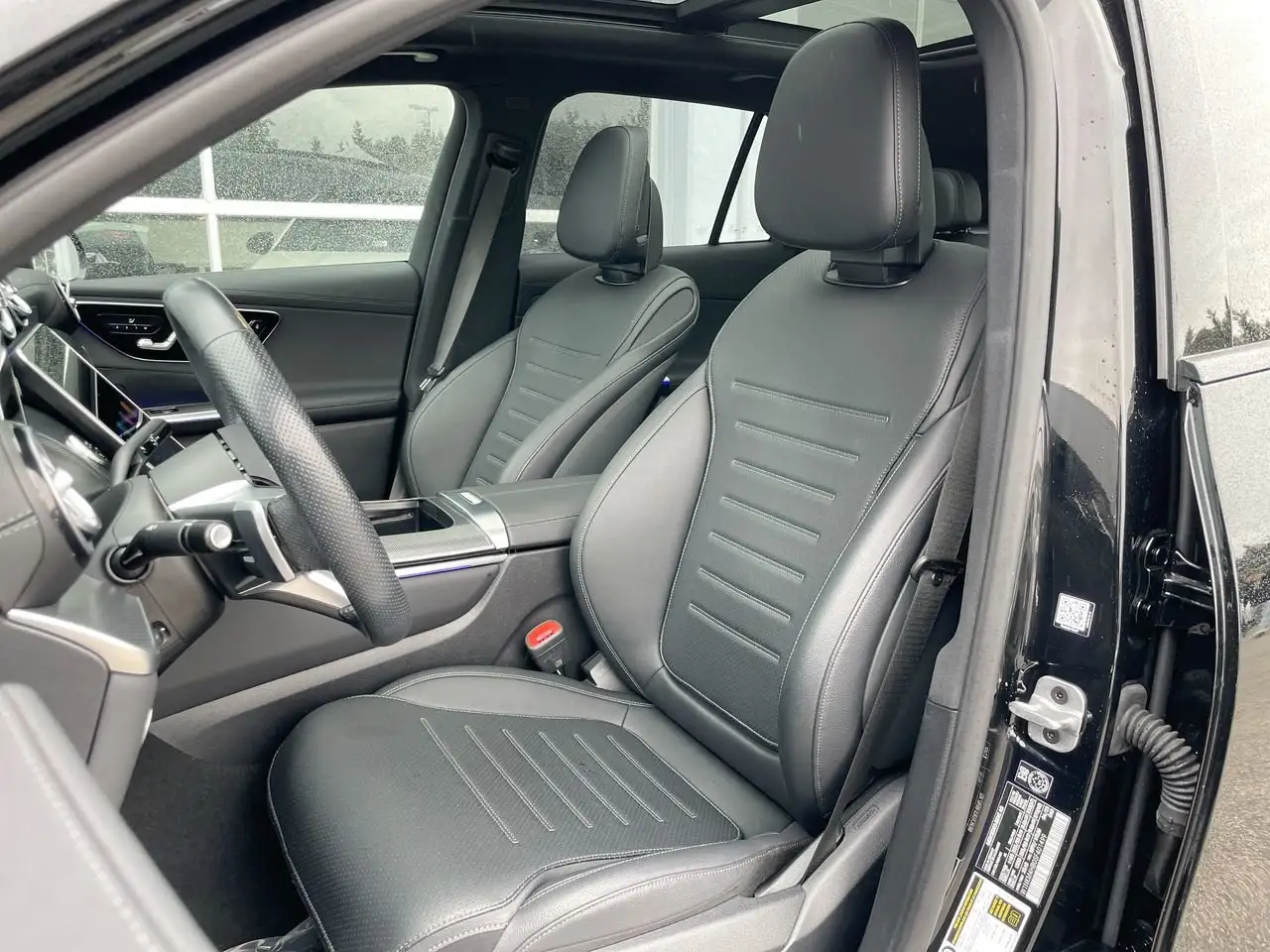 Mercedes-Benz GLC - Image 19