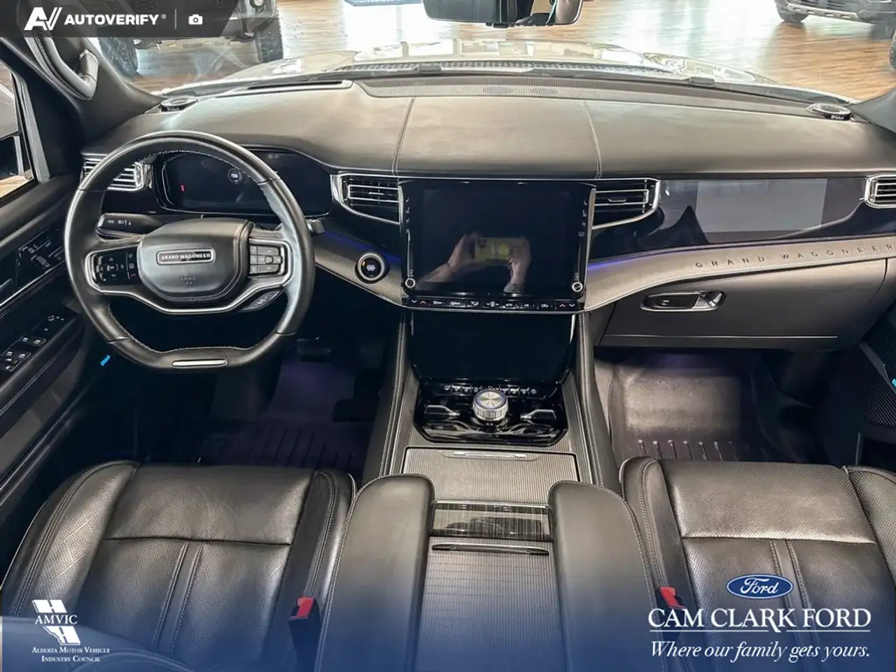 Jeep Grand Wagoneer - Image 24