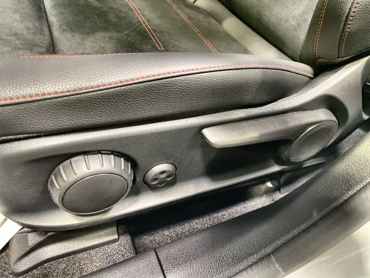 Mercedes-Benz A-Class - Image 20