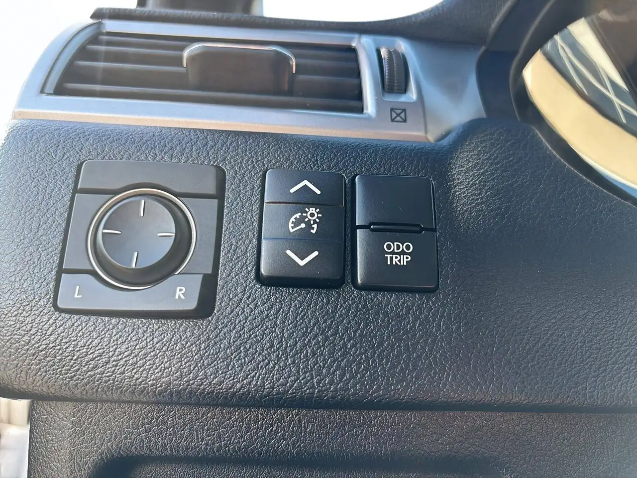 Lexus GX - Image 23