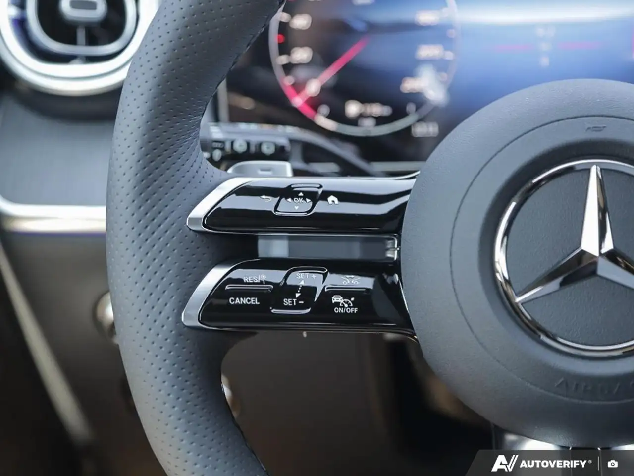 Mercedes-Benz GLC - Image 15