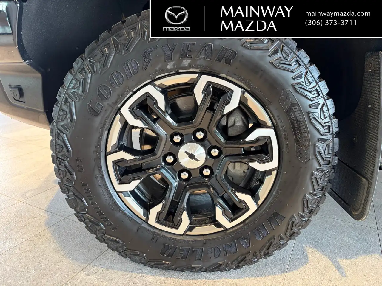 Chevrolet Silverado 1500 - Image 8