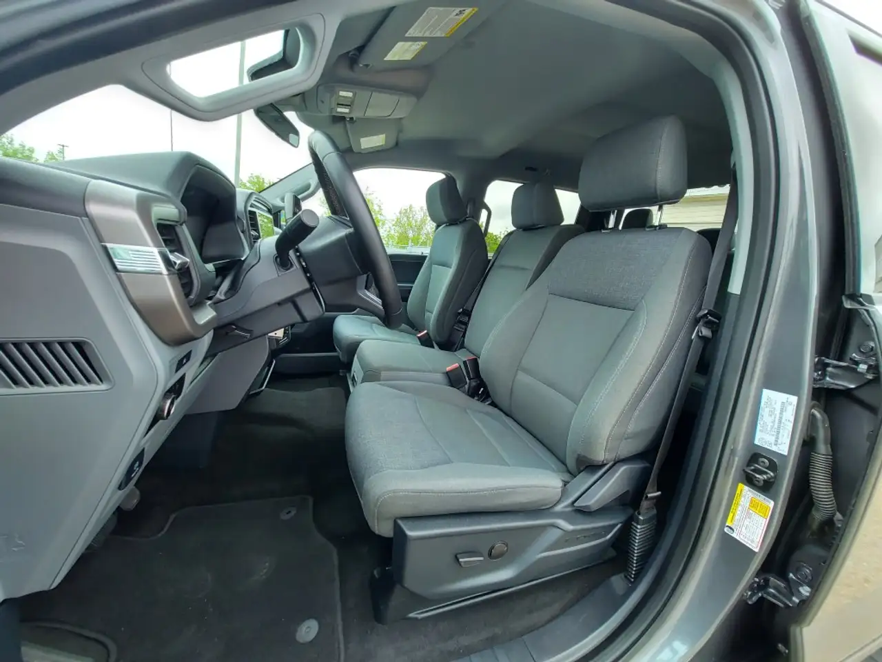 Ford F-150 - Image 17