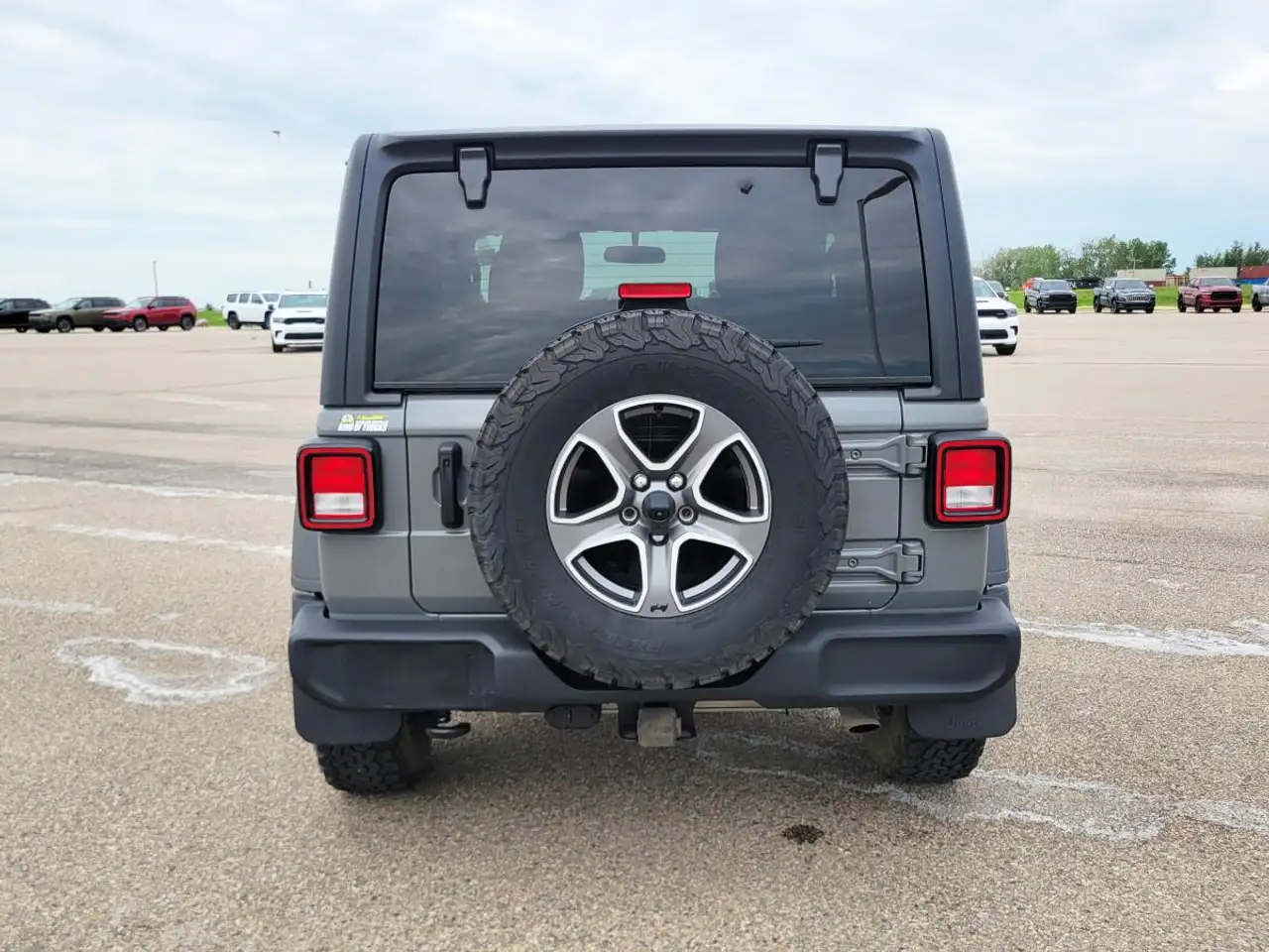 Jeep Wrangler - Image 6