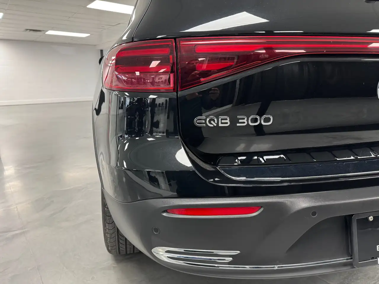 Mercedes-Benz EQB - Image 8