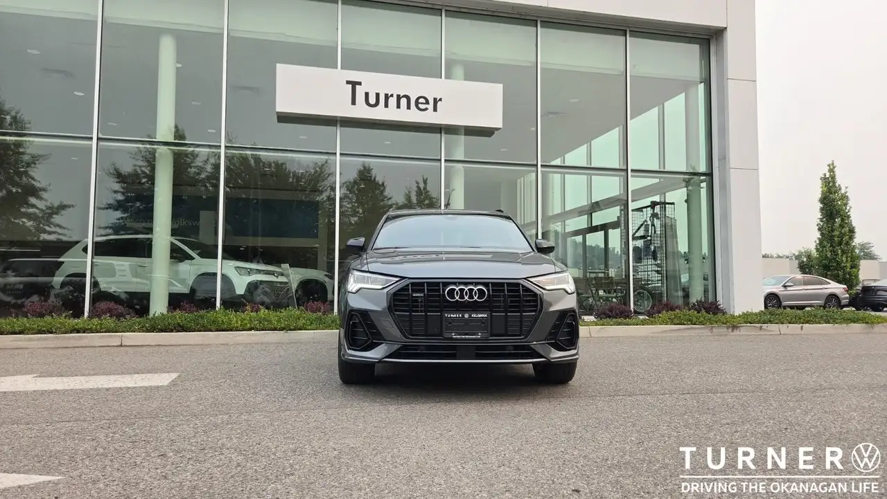 Audi Q3 - Image 3