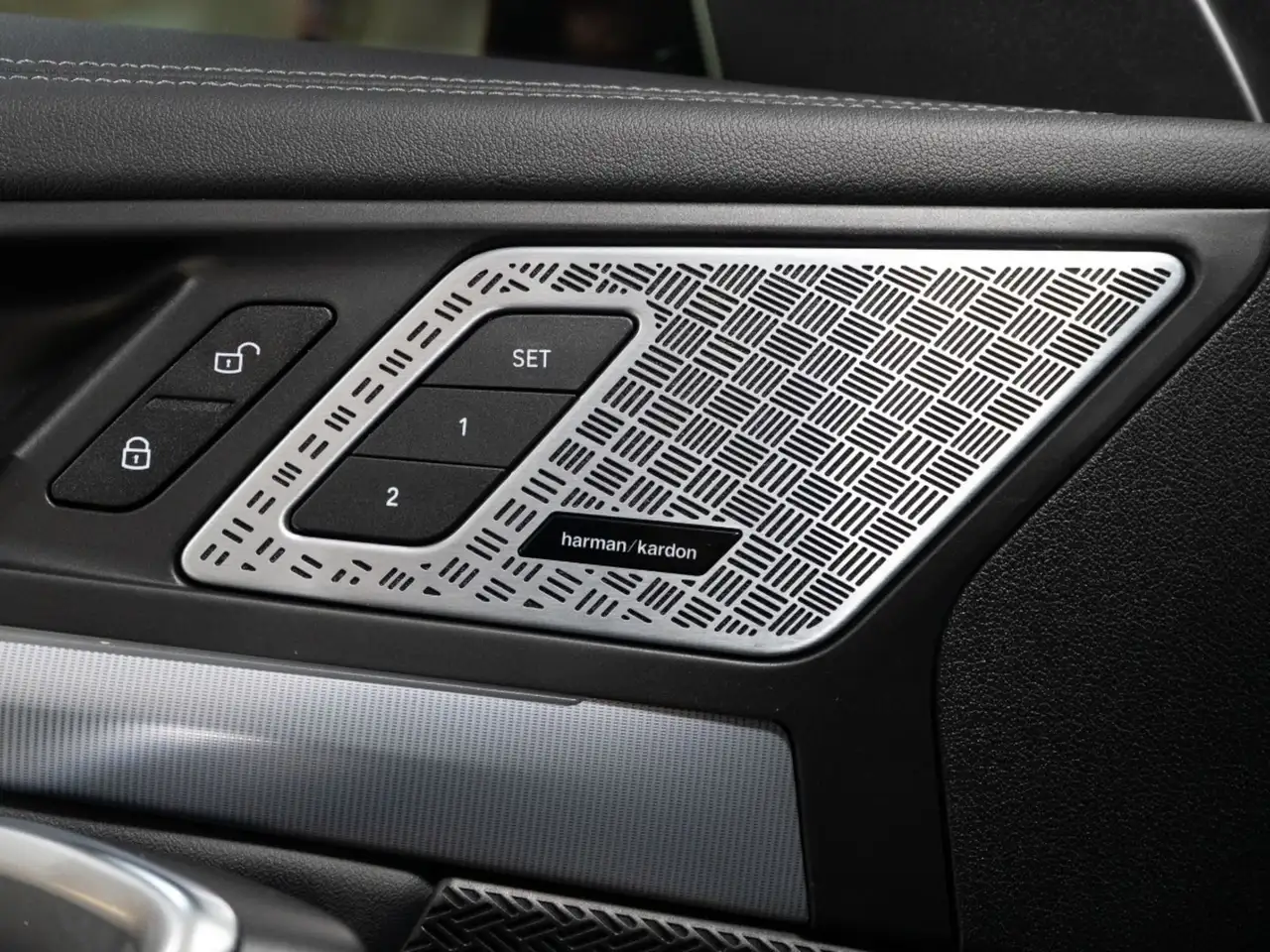 BMW X1 - Image 15