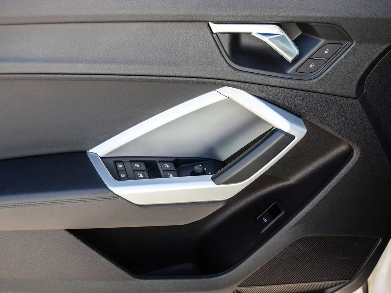 Audi Q3 - Image 14