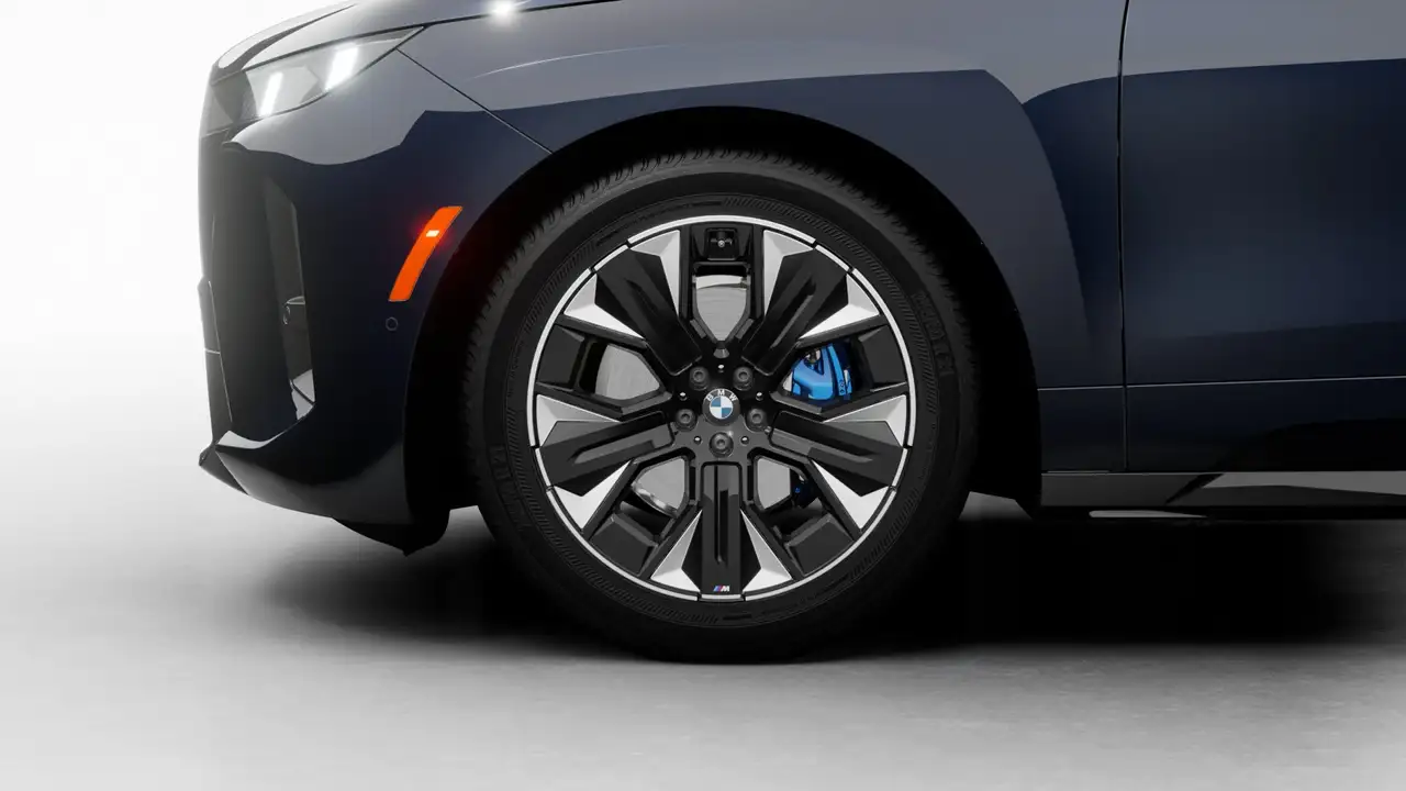 BMW iX - Image 11
