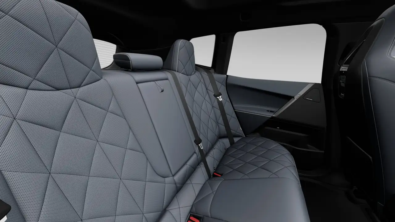 BMW iX - Image 16