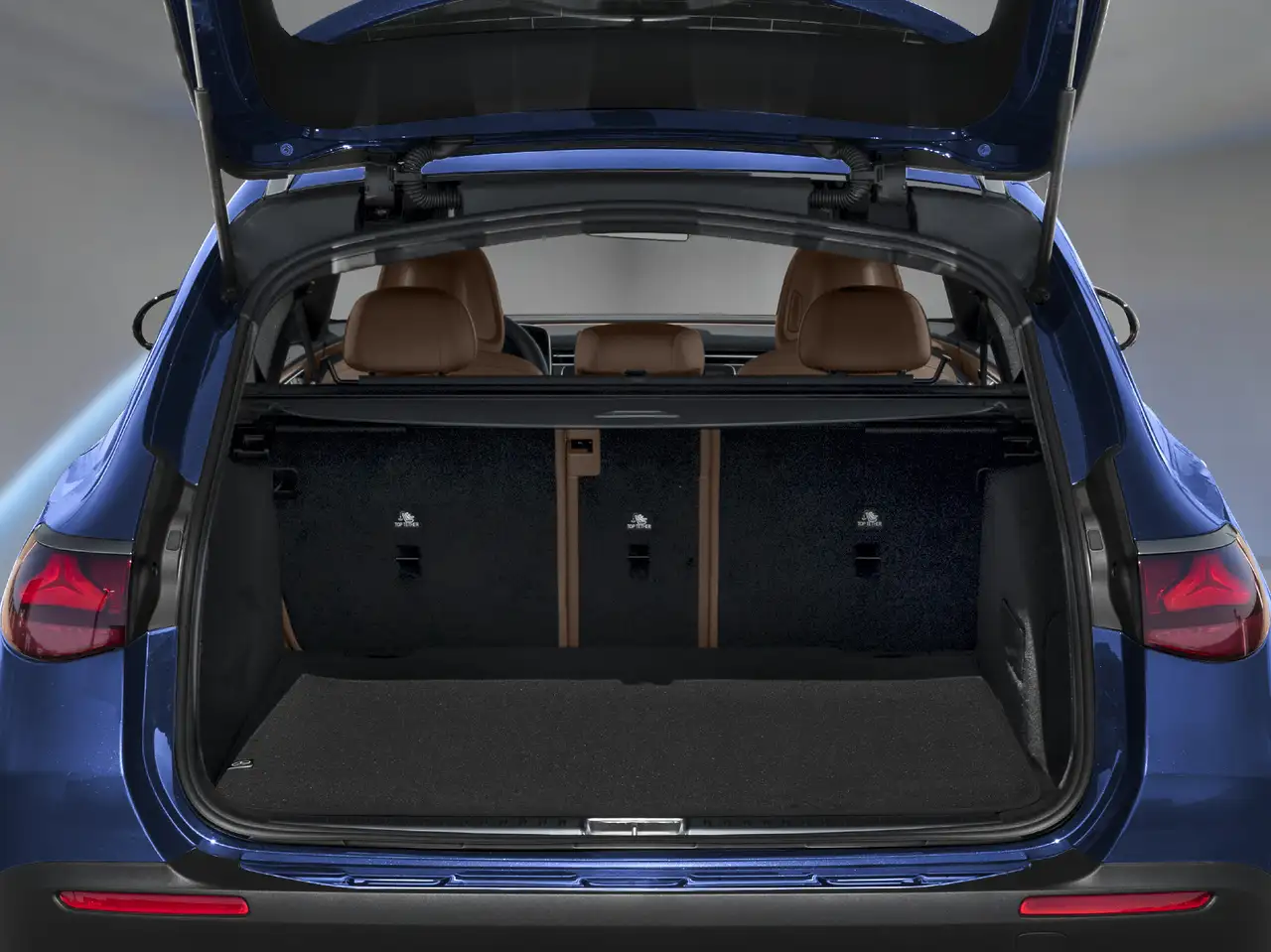 Mercedes-Benz E-Class - Image 7
