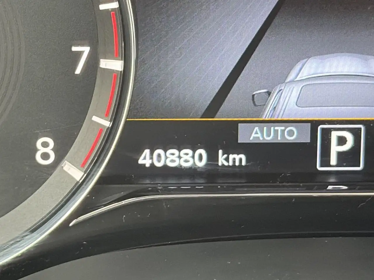 Infiniti QX80 - Image 23
