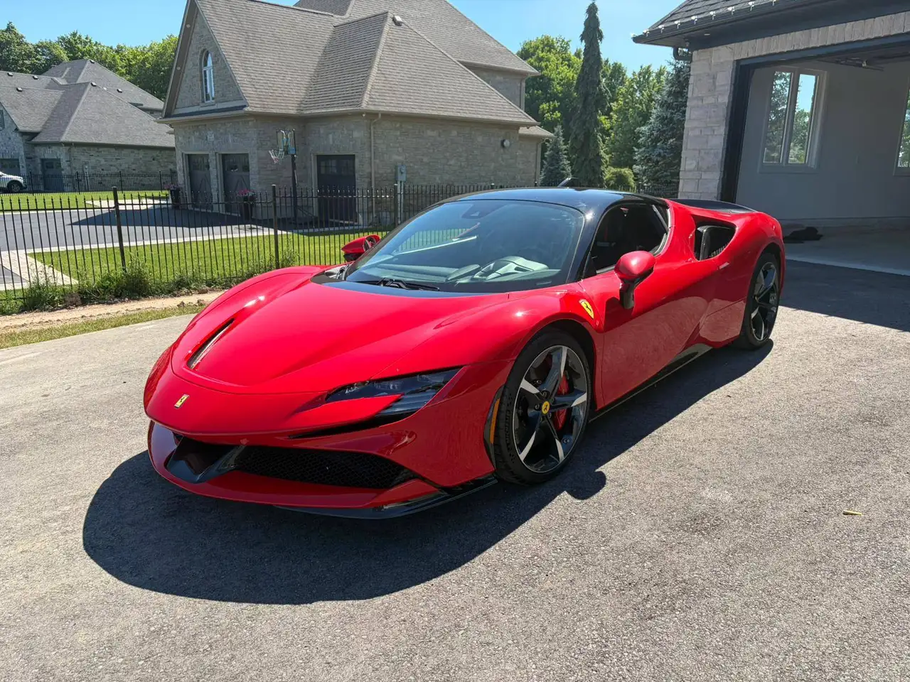 Ferrari SF90 Stradale - Image 2