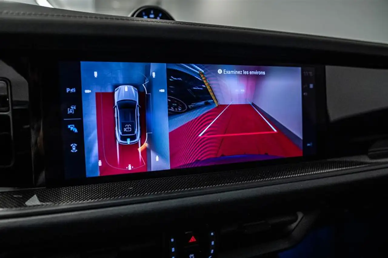 Porsche Cayenne - Image 26