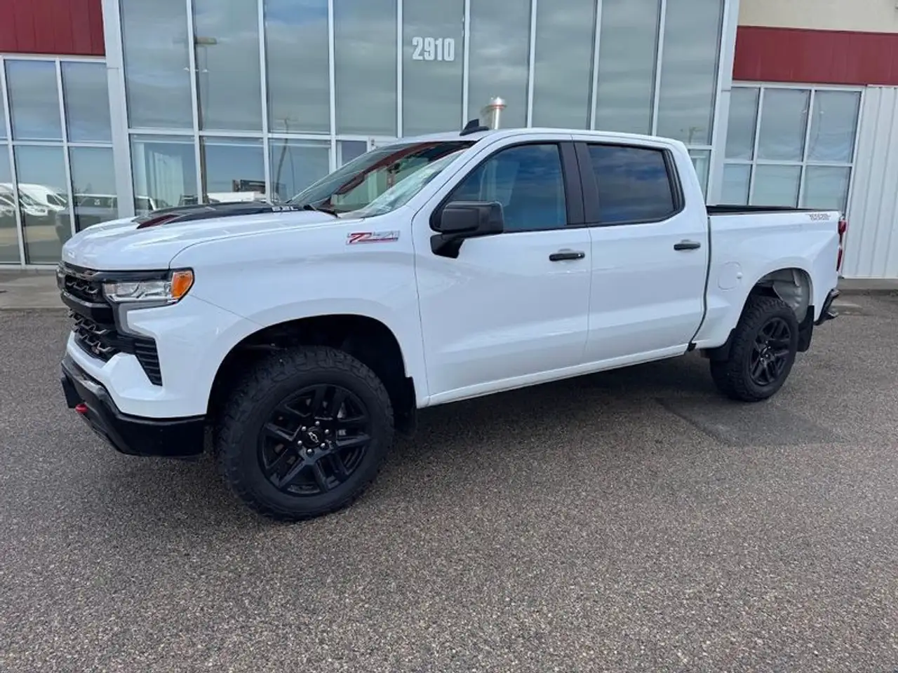 Chevrolet Silverado 1500 - Image 1