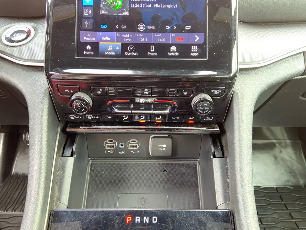 Jeep Grand Cherokee - Image 22