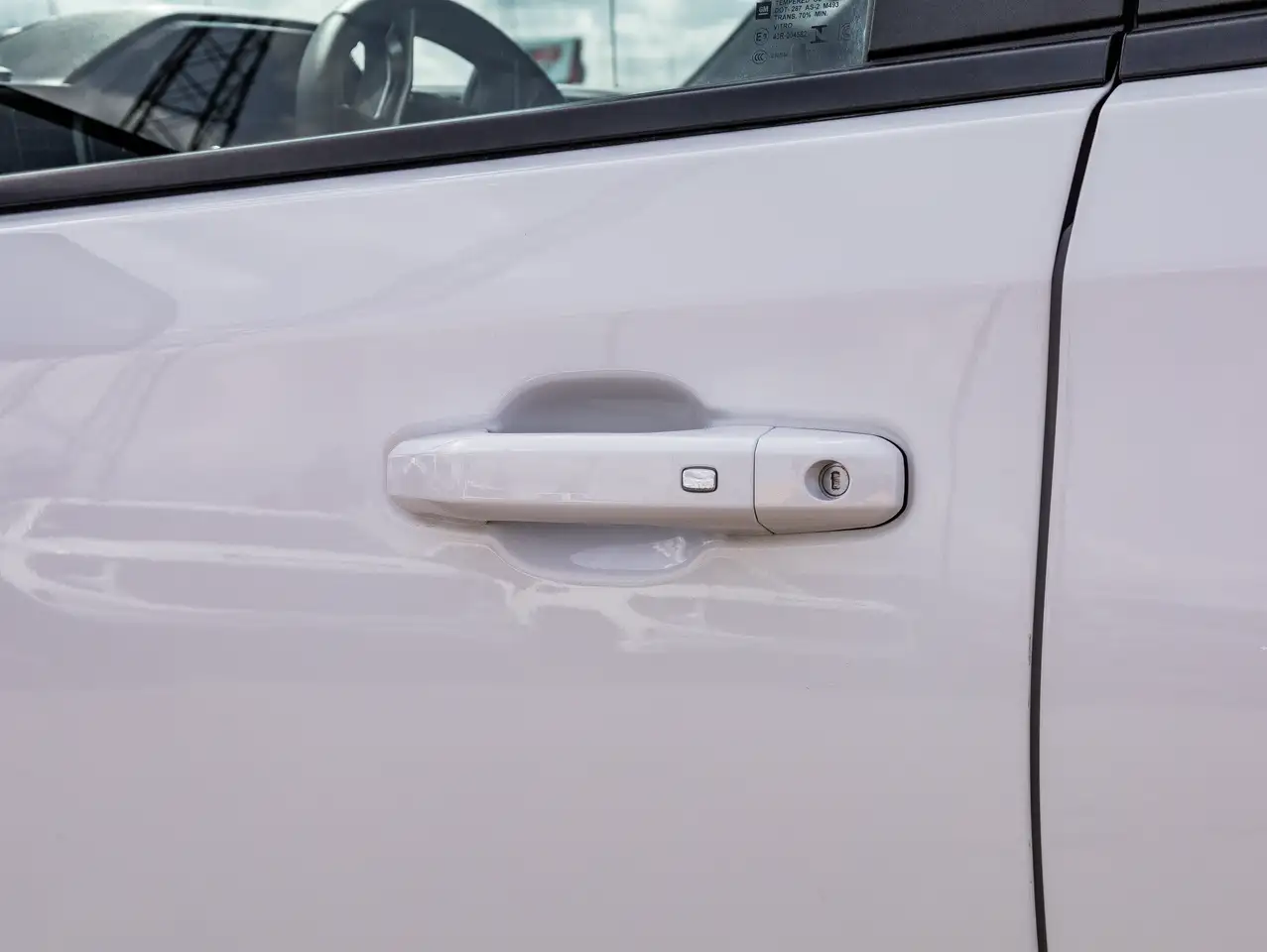 Chevrolet Silverado 1500 - Image 8