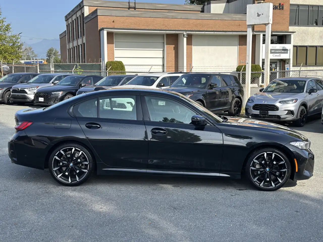 BMW 3 Series - Image 8
