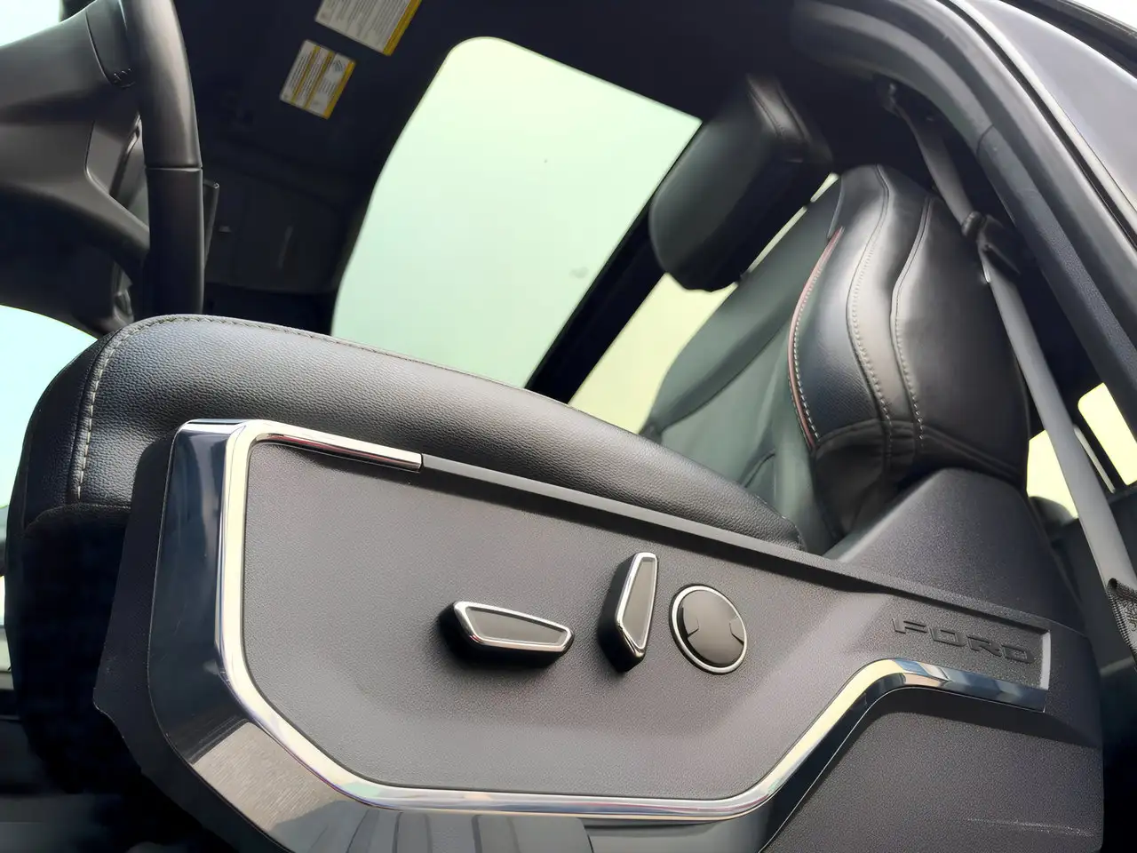 Ford F-150 - Image 18