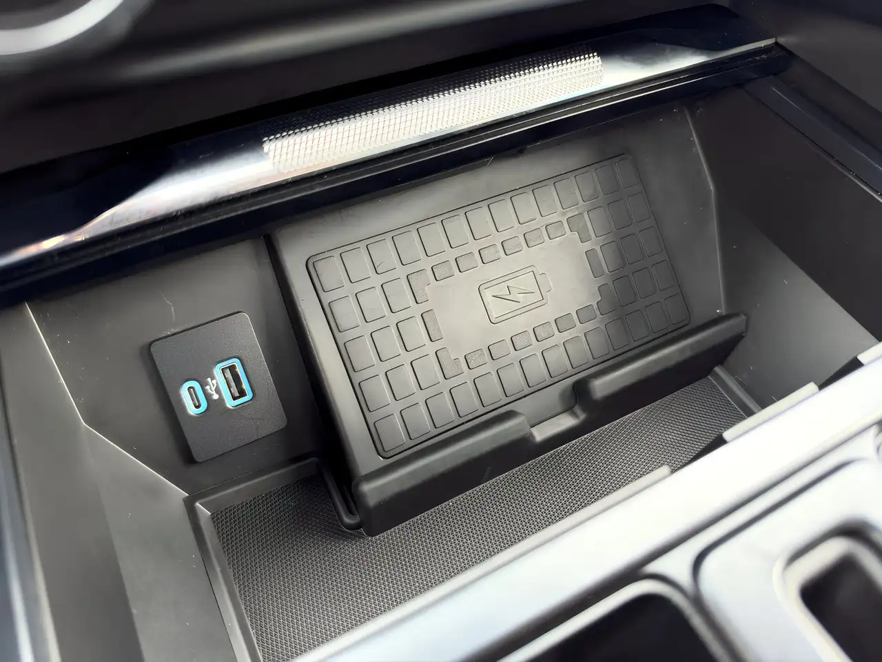 Ford F-150 - Image 27