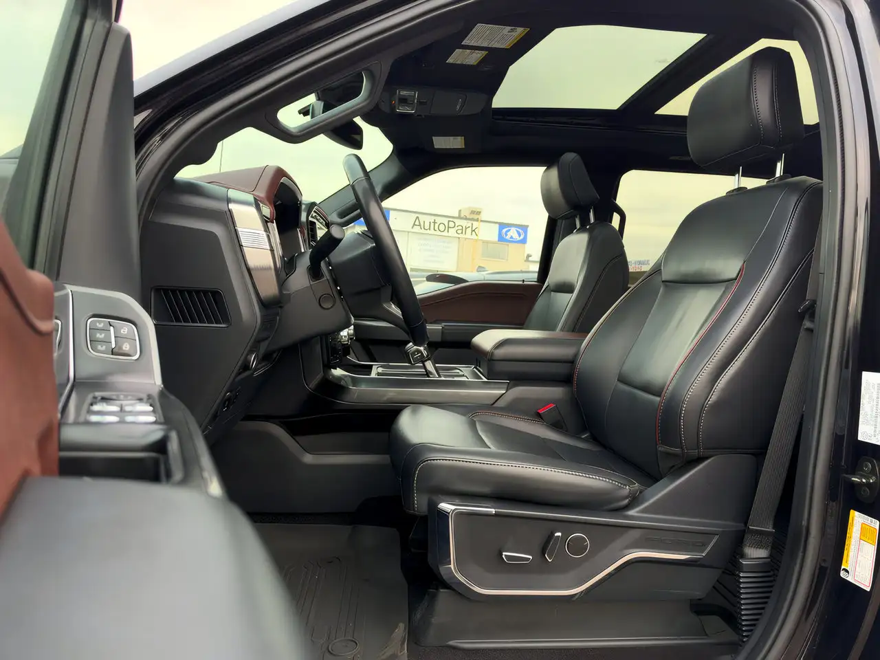 Ford F-150 - Image 17