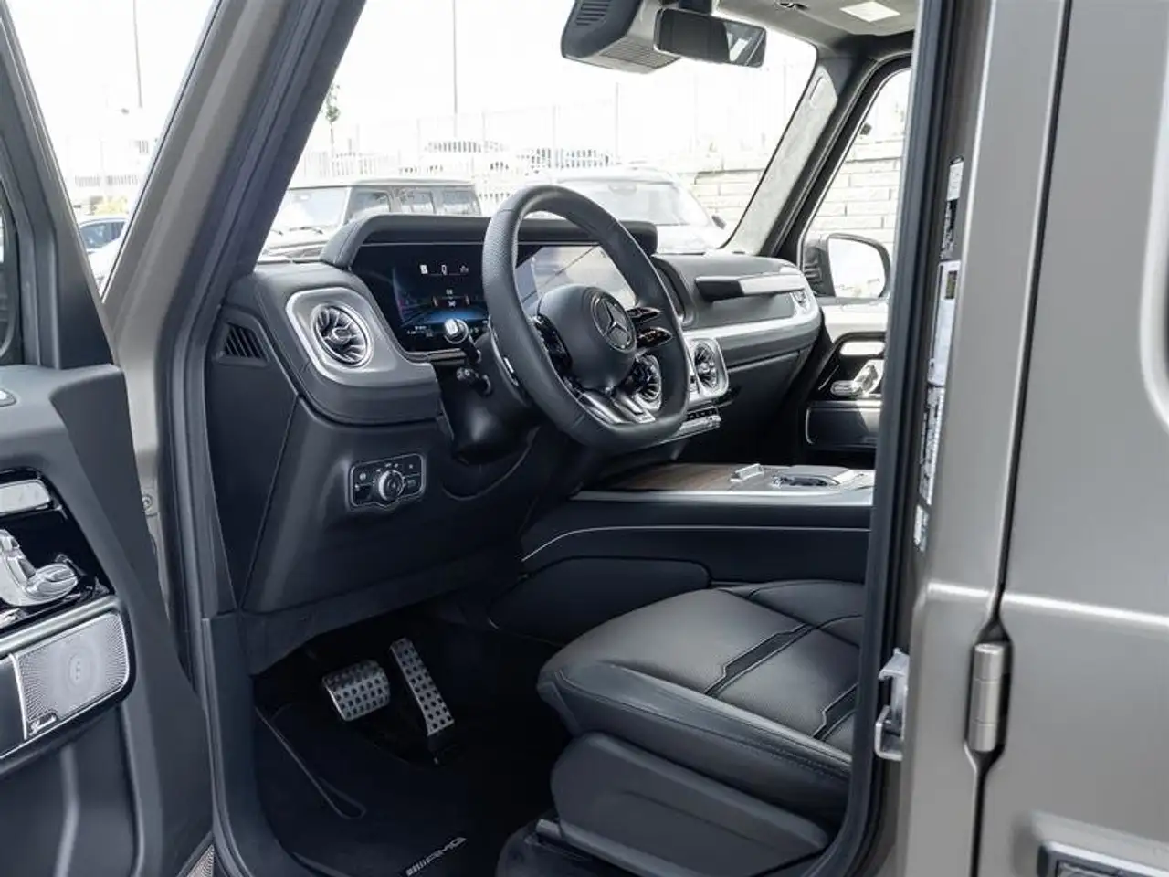 Mercedes-Benz G-Class - Image 23